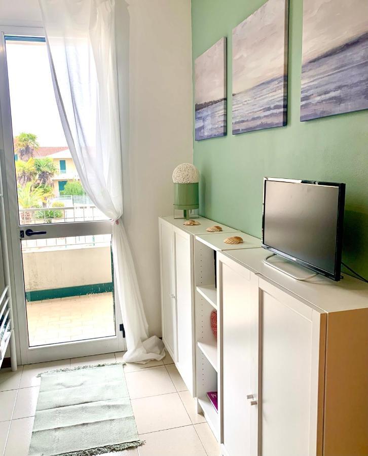 Apartment Caorle De Lux Swimming Pool, Parking, Garden Exteriör bild