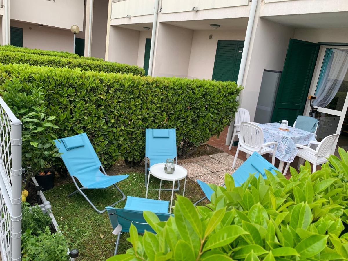Apartment Caorle De Lux Swimming Pool, Parking, Garden Exteriör bild