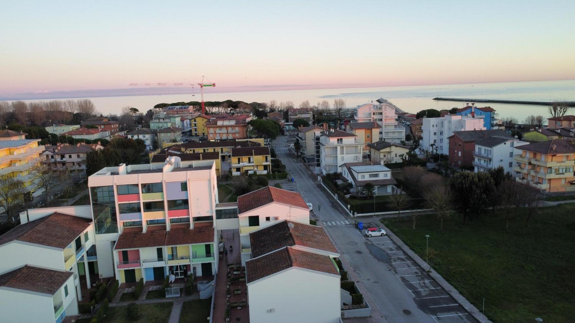 Apartment Caorle De Lux Swimming Pool, Parking, Garden Exteriör bild